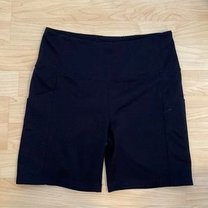 Zella Pocketed Black Biker Shorts
